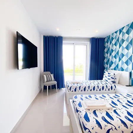 Style And Comfort Close To Ponta Da Piedade #1941 아파트