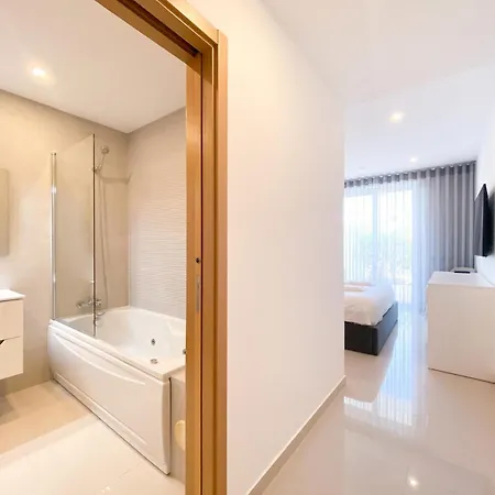 Style And Comfort Close To Ponta Da Piedade #1941